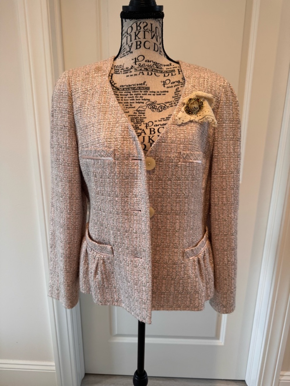 Upcycled Queen Blazer - Picture 4 of 11